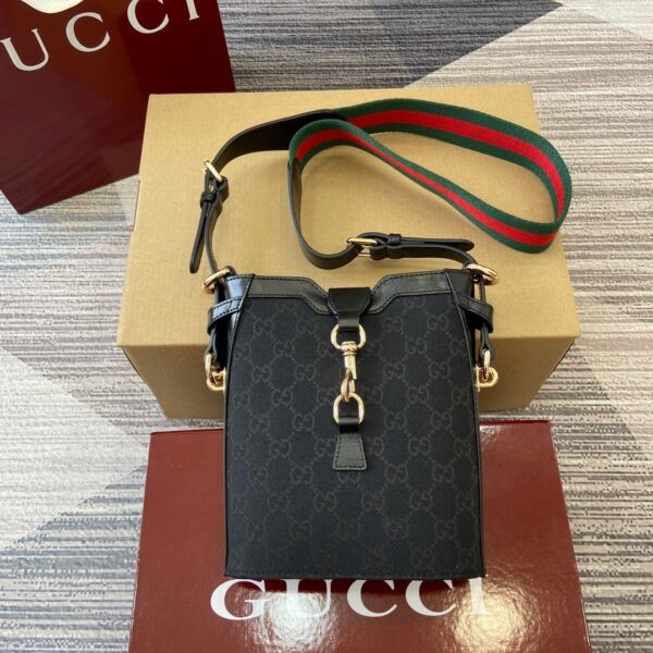 Gucci 782919_3