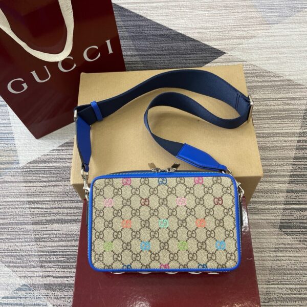 Gucci 792456