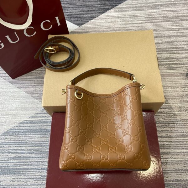Gucci 815118_11