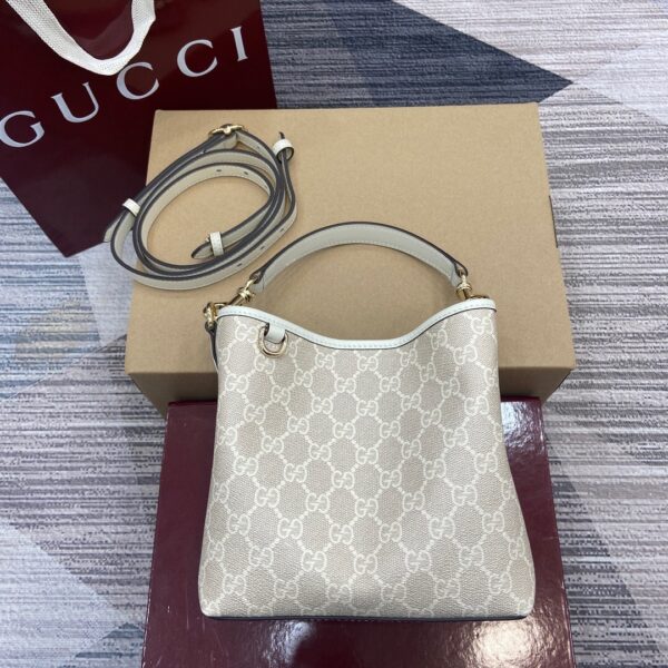 Gucci 815118_19