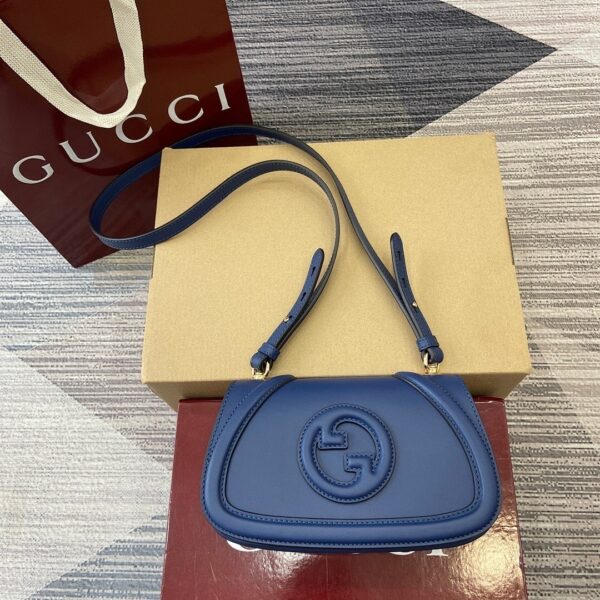 Gucci 815700_5