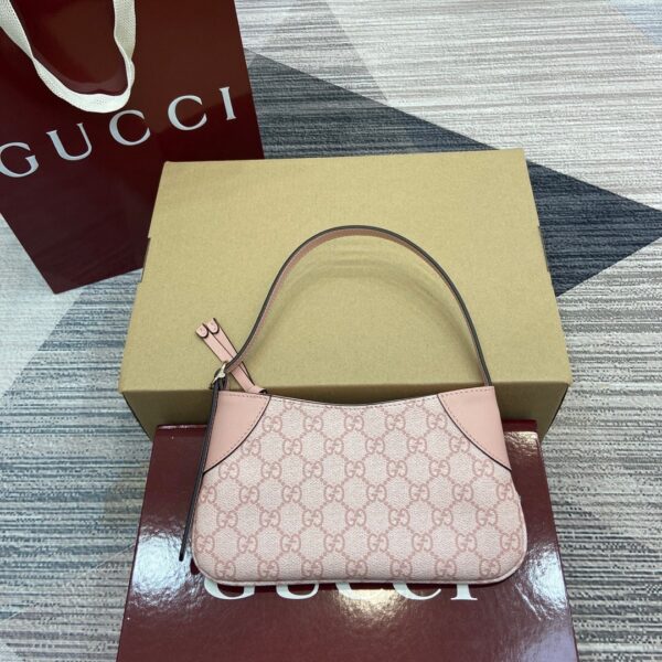 Gucci 820696_4