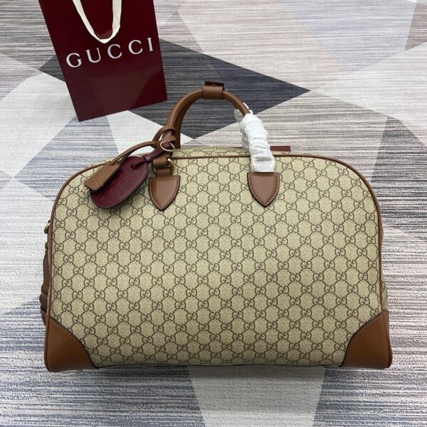 Gucci 821148