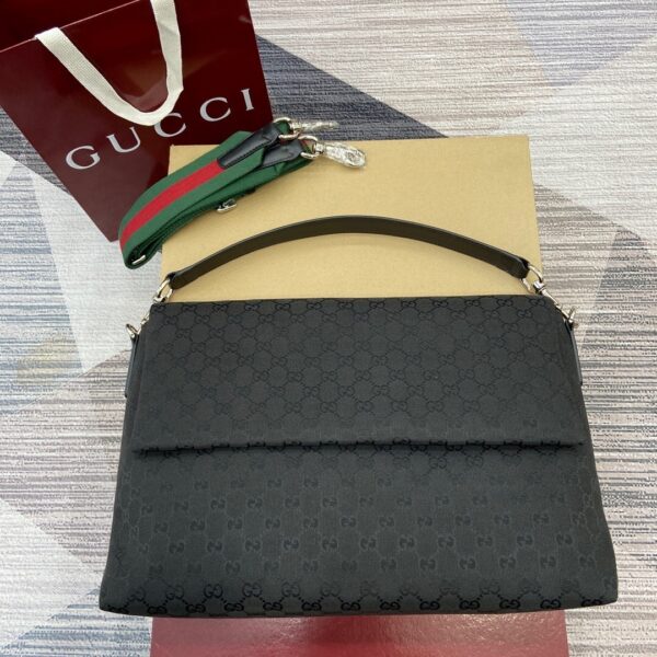 Gucci 821616_2
