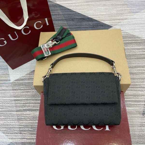 Gucci 821617_2