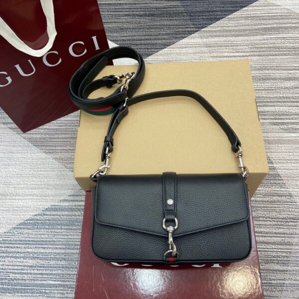 Gucci 821623_14