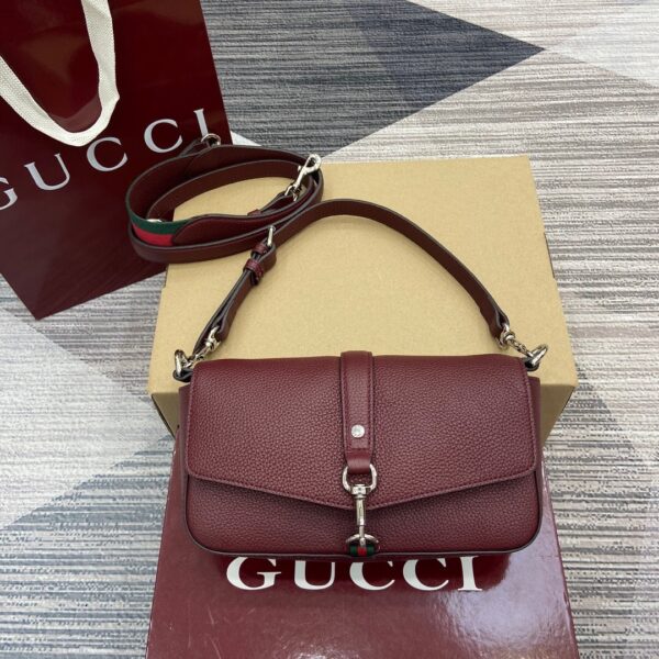 Gucci 821623_15
