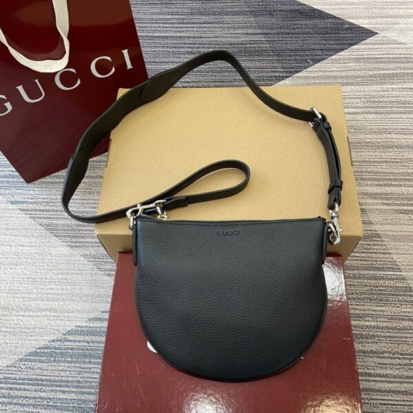 Gucci 824529