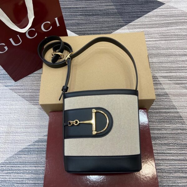 Gucci 833665_4
