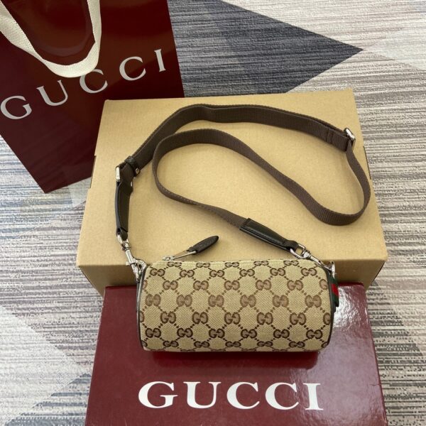 Gucci 834269