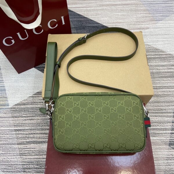 Gucci 834802