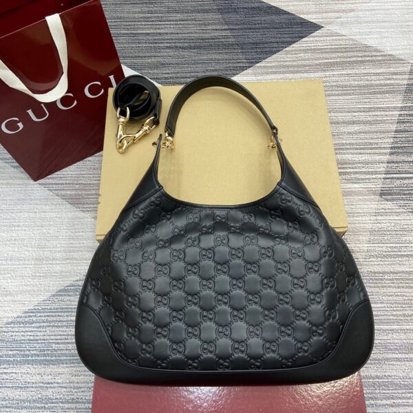 Gucci 834981_2