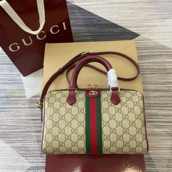 Gucci 836825