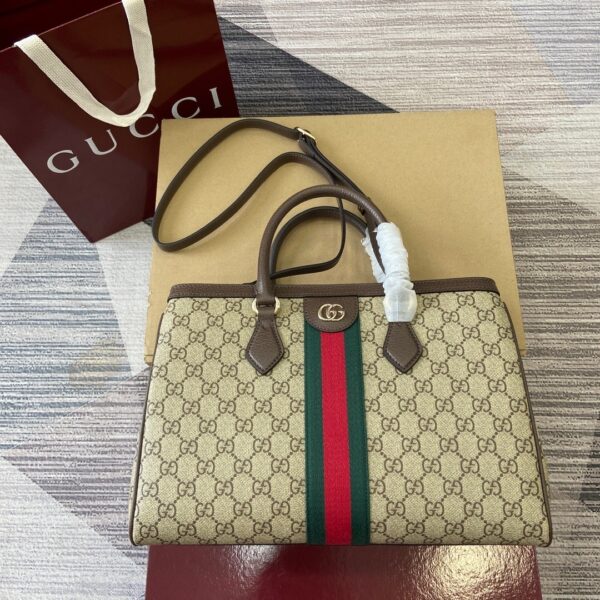 Gucci 836839