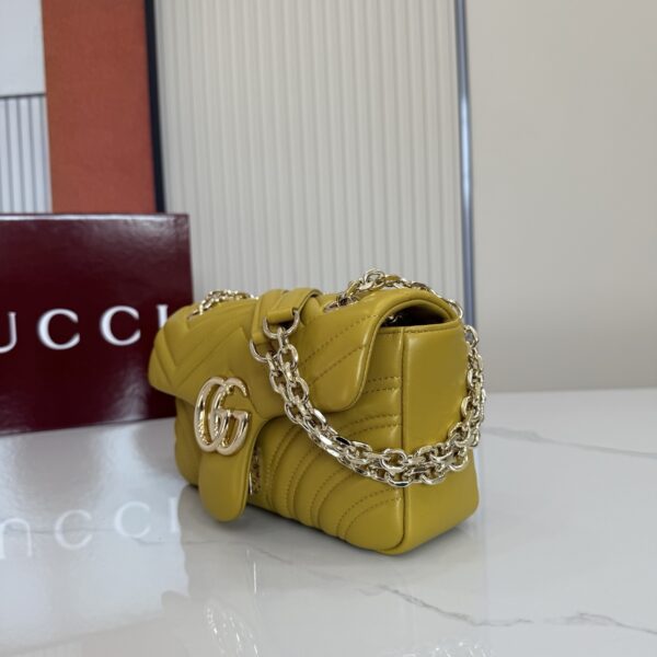 Gucci 837280