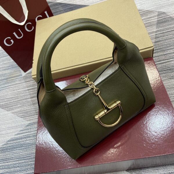 Gucci 837467