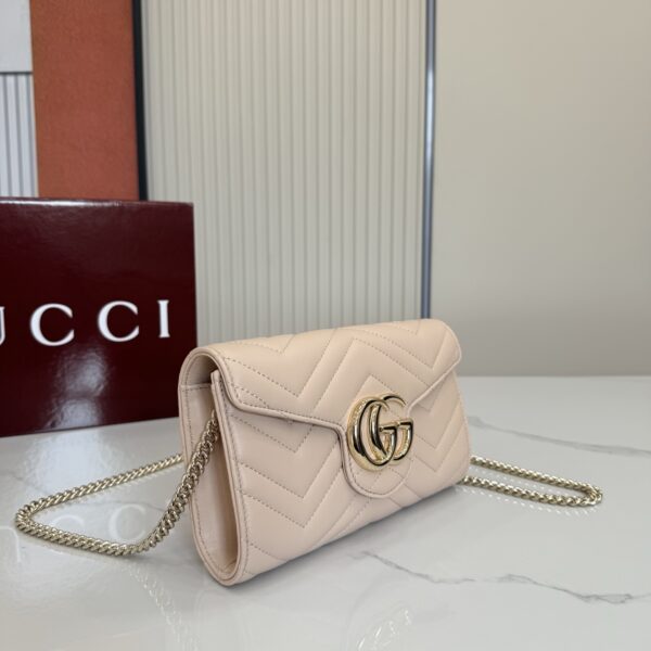 Gucci 837745_3