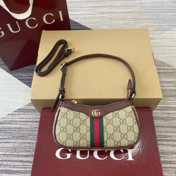 Gucci 838465_2