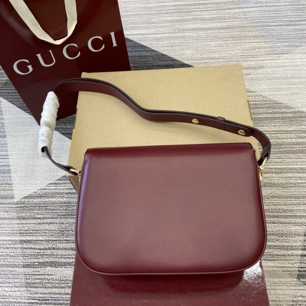 Gucci 847063