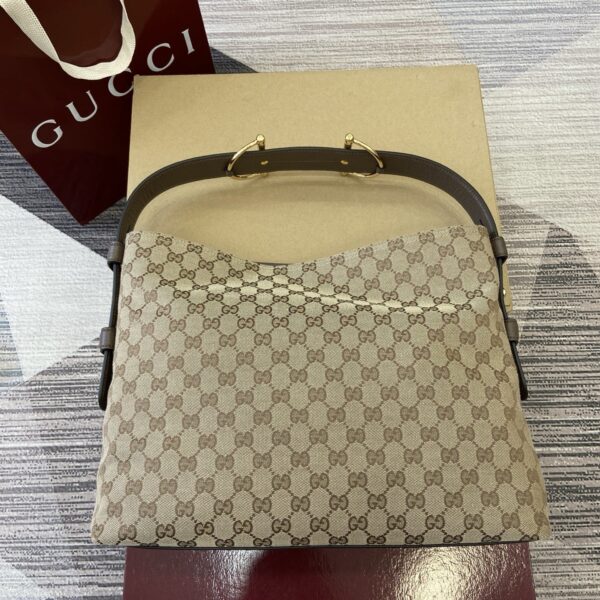 Gucci 850926_2