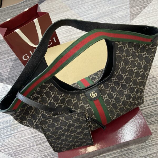 Gucci 853971_4