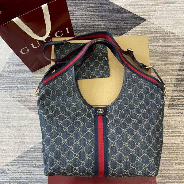 Gucci 853972_2