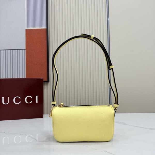Gucci 860784