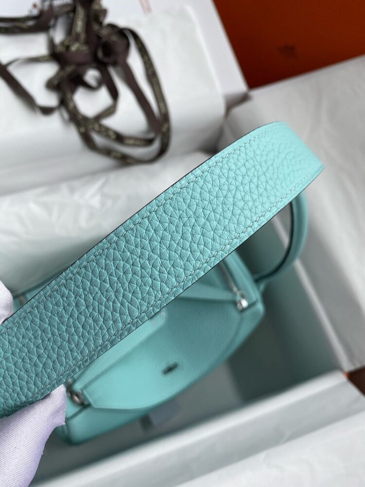 Hermes Lindy 26cm Bag Original Taurillon Clemence Leather