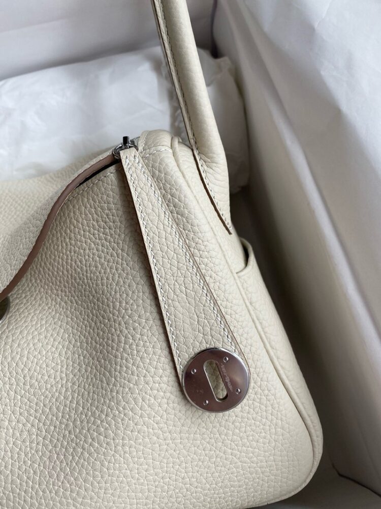 Hermes Lindy 26cm Bag Original Taurillon Clemence Leather