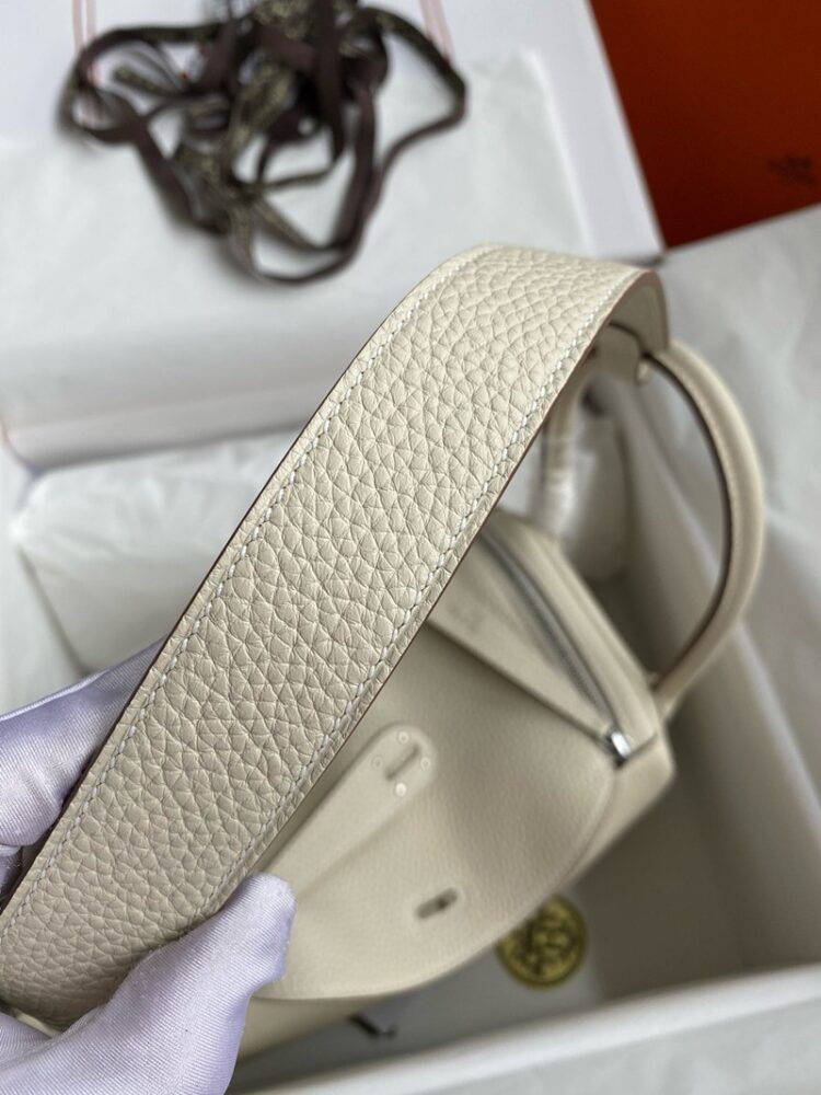 Hermes Lindy 26cm Bag Original Taurillon Clemence Leather