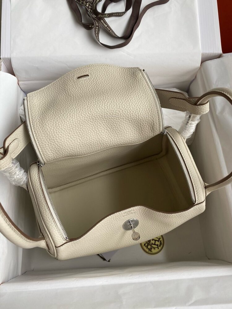Hermes Lindy 26cm Bag Original Taurillon Clemence Leather