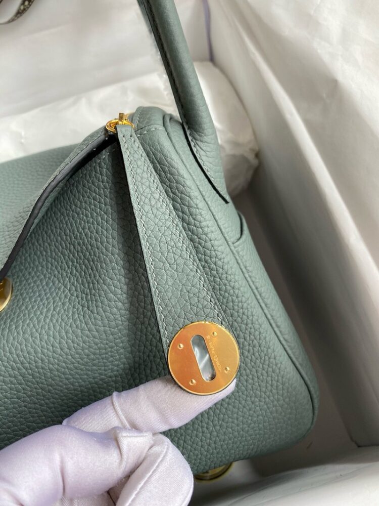 Hermes Lindy 26cm Bag Original Taurillon Clemence Leather