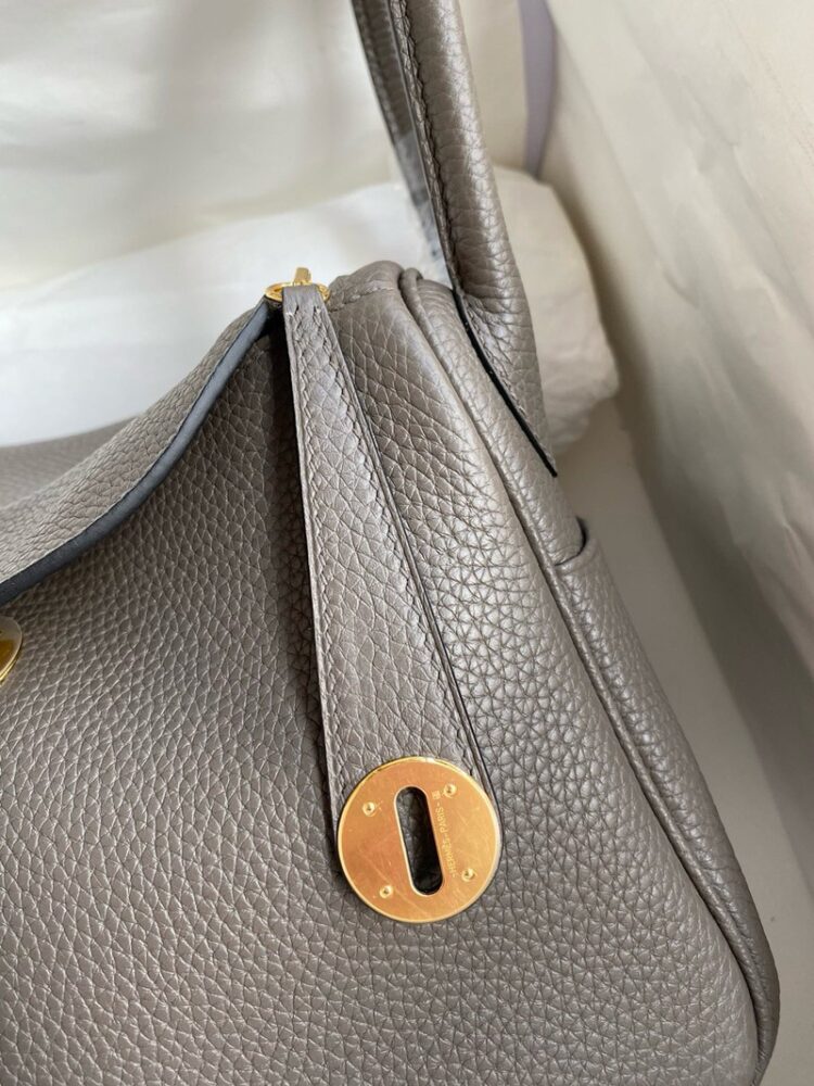 Hermes Lindy 26cm Bag Original Taurillon Clemence Leather