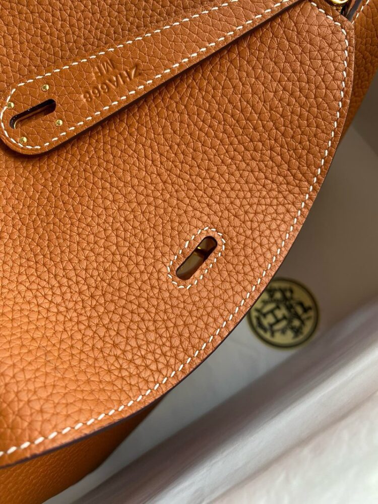 Hermes Lindy 26cm Bag Original Taurillon Clemence Leather