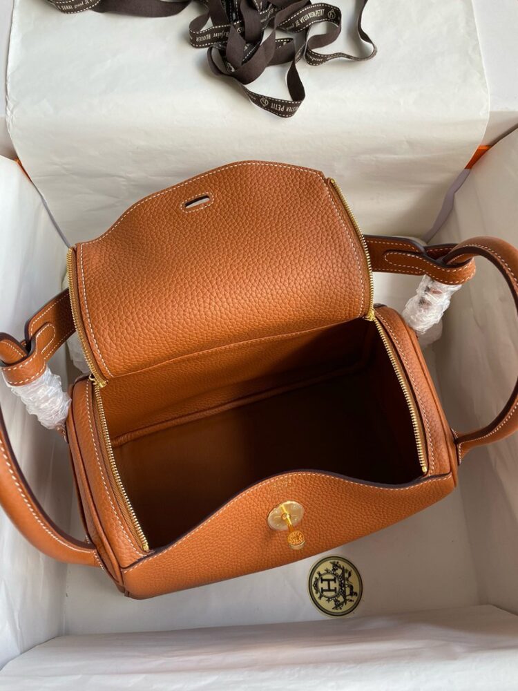 Hermes Lindy 26cm Bag Original Taurillon Clemence Leather