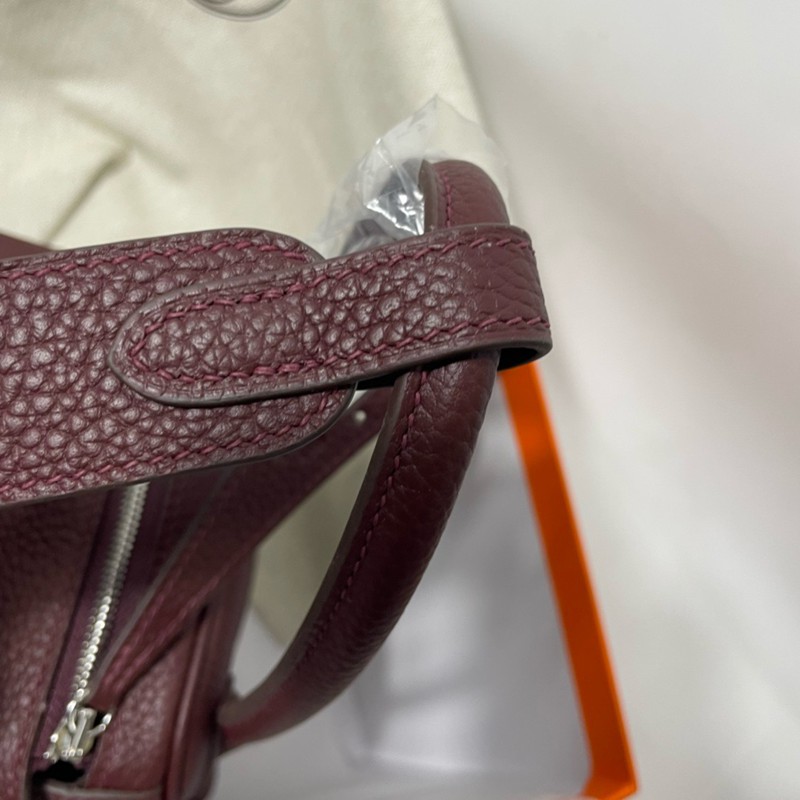 Hermes Lindy 26 30 Bag Original Taurillon Clemence Leather