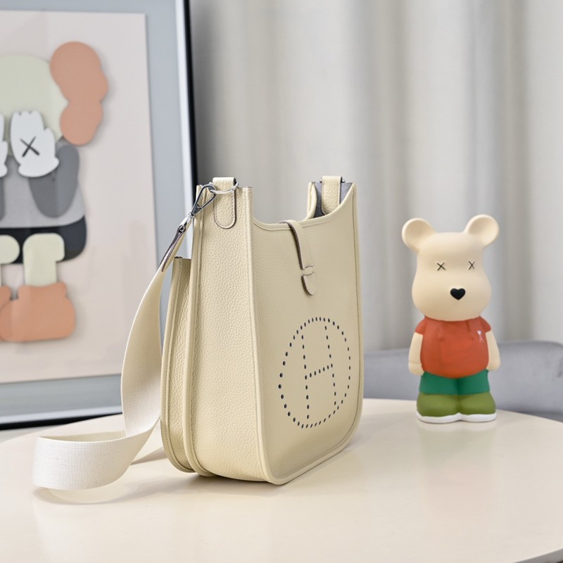 Hermes Evelyne 29cm Bag Taurillon Clemence Leather