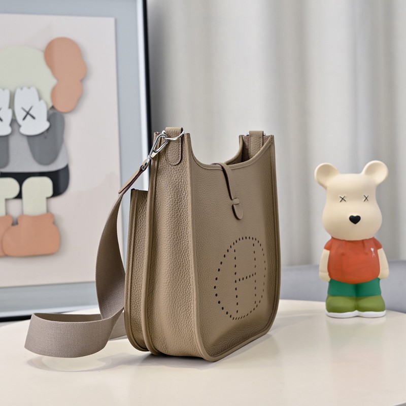 Hermes Evelyne 29cm Bag Taurillon Clemence Leather