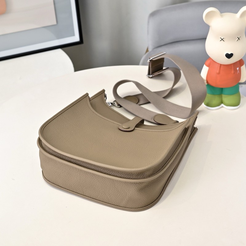Hermes Evelyne 29cm Bag Taurillon Clemence Leather