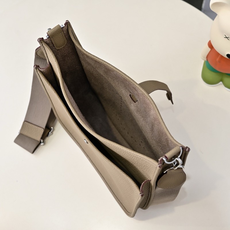 Hermes Evelyne 29cm Bag Taurillon Clemence Leather