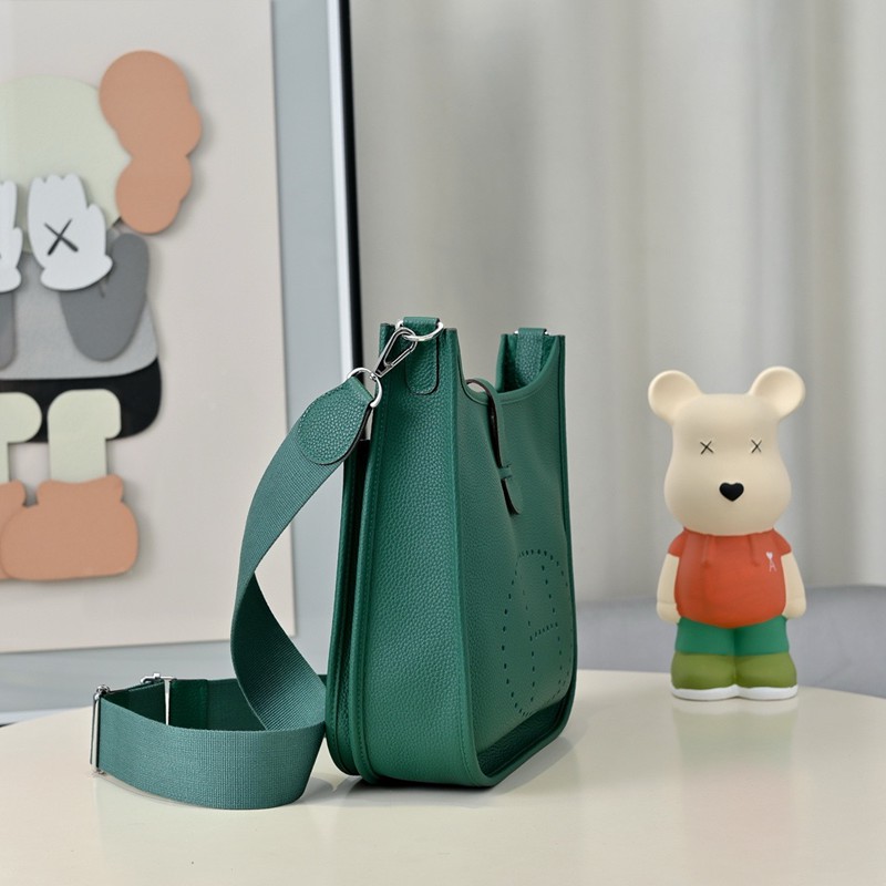 Hermes Evelyne 29cm Bag Taurillon Clemence Leather