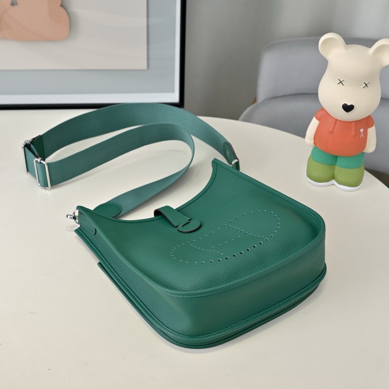 Hermes Evelyne 29cm Bag Taurillon Clemence Leather