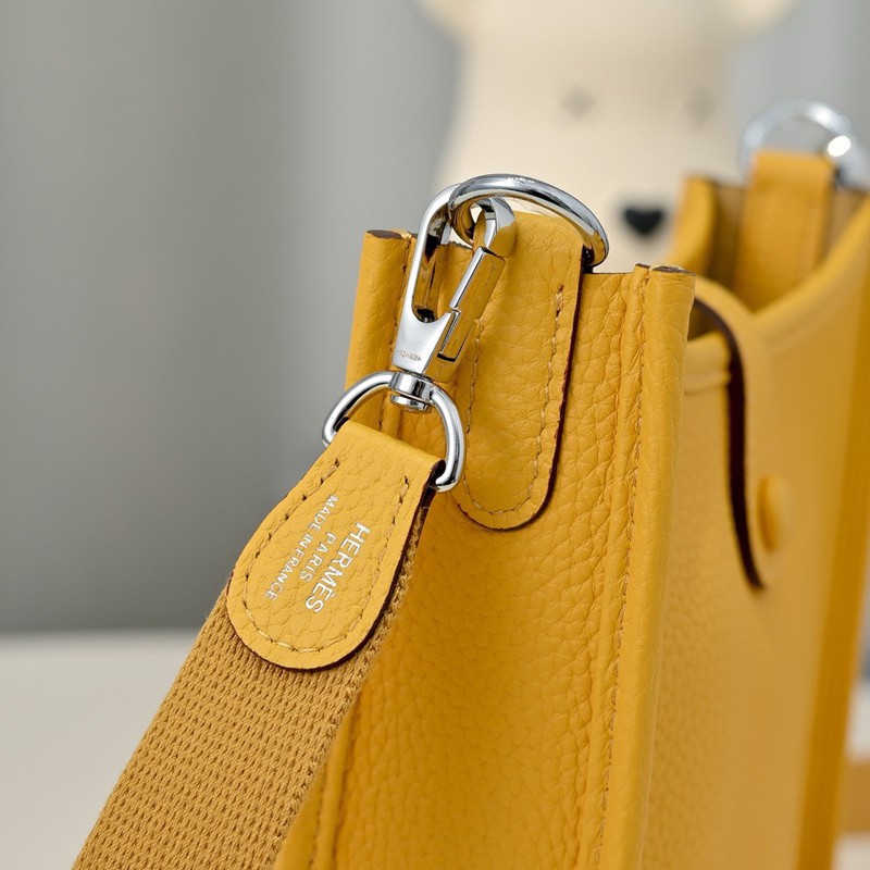 Hermes Evelyne Mini 17cm Bag TC Clemence Leather