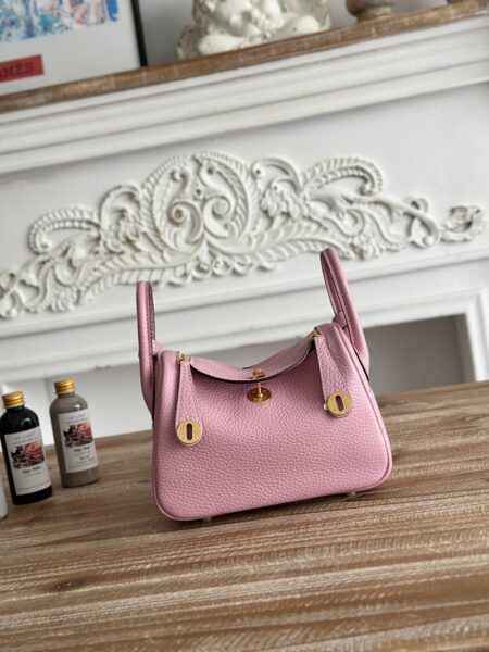 Hermes Lindy Mini 19cm Bag Taurillon Clemence Leather