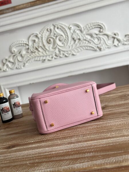 Hermes Lindy Mini 19cm Bag Taurillon Clemence Leather