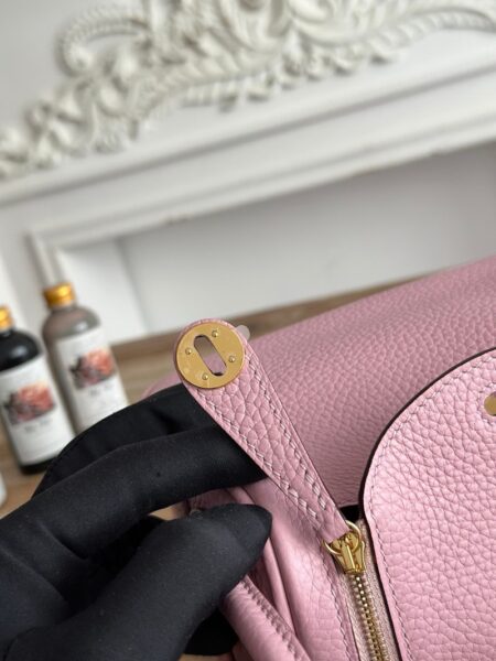 Hermes Lindy Mini 19cm Bag Taurillon Clemence Leather