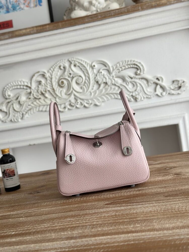 Hermes Lindy Mini 19cm Bag Taurillon Clemence Leather