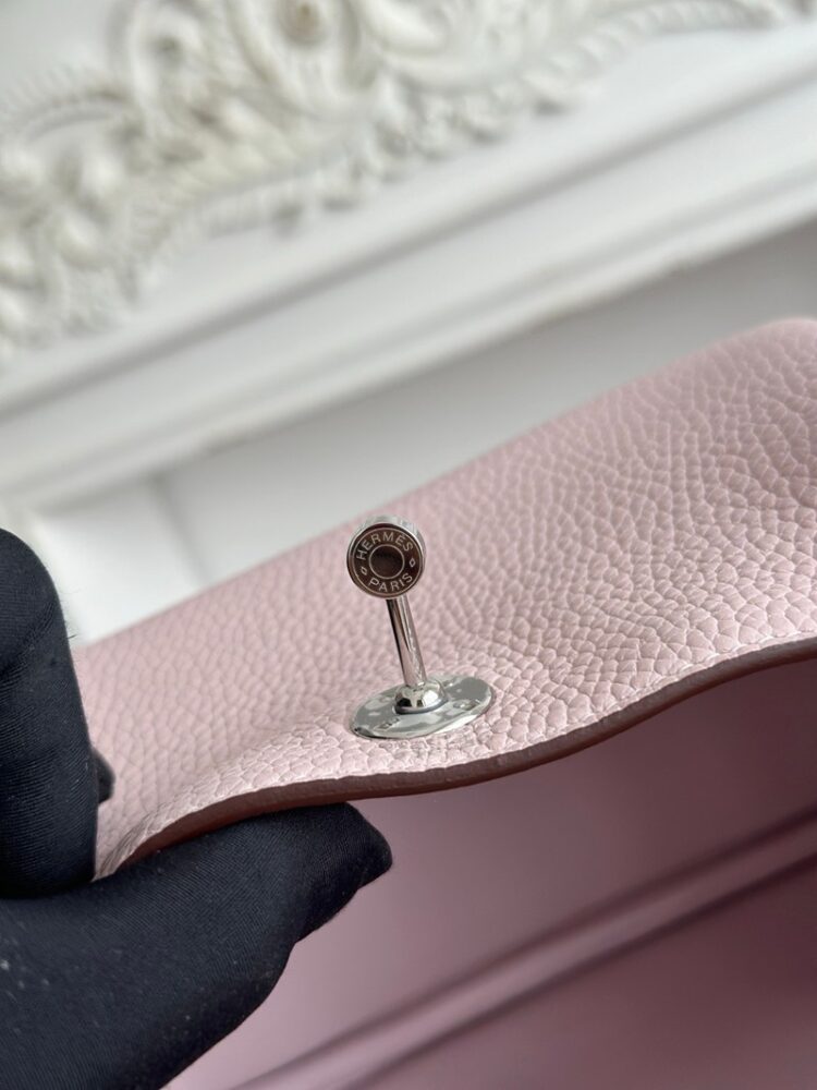 Hermes Lindy Mini 19cm Bag Taurillon Clemence Leather