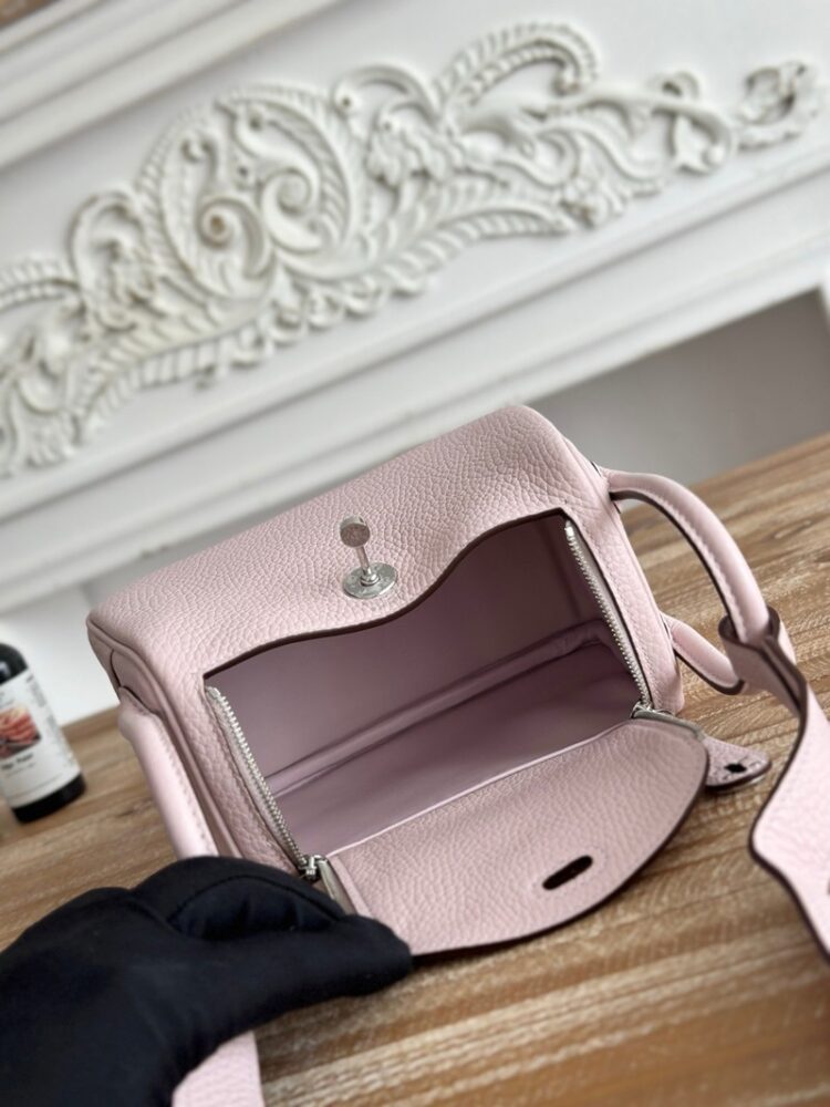 Hermes Lindy Mini 19cm Bag Taurillon Clemence Leather