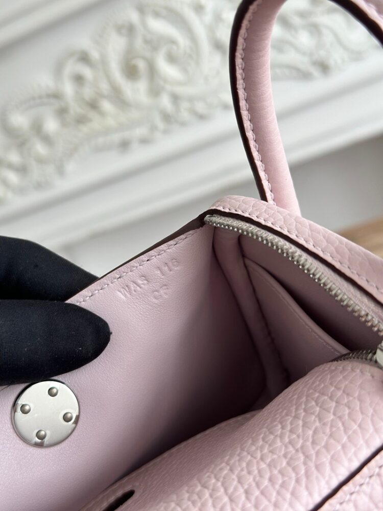 Hermes Lindy Mini 19cm Bag Taurillon Clemence Leather